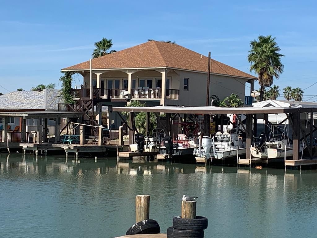 813 Tarpon Ave, Port Isabel, TX 78578