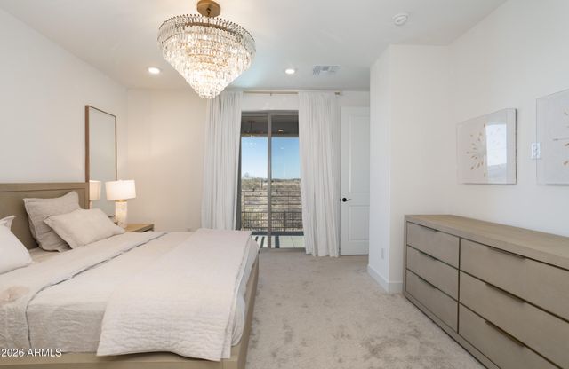 2121 W SONORAN DESERT Drive 8, Phoenix, AZ 85085