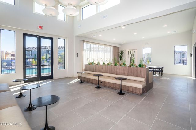 2121 W SONORAN DESERT Drive 8, Phoenix, AZ 85085