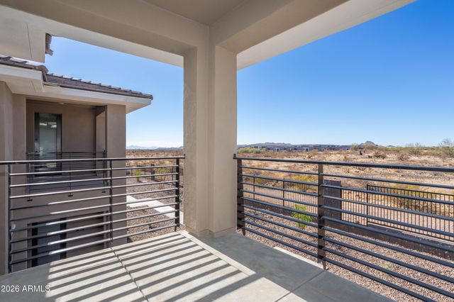 2121 W SONORAN DESERT Drive 8, Phoenix, AZ 85085