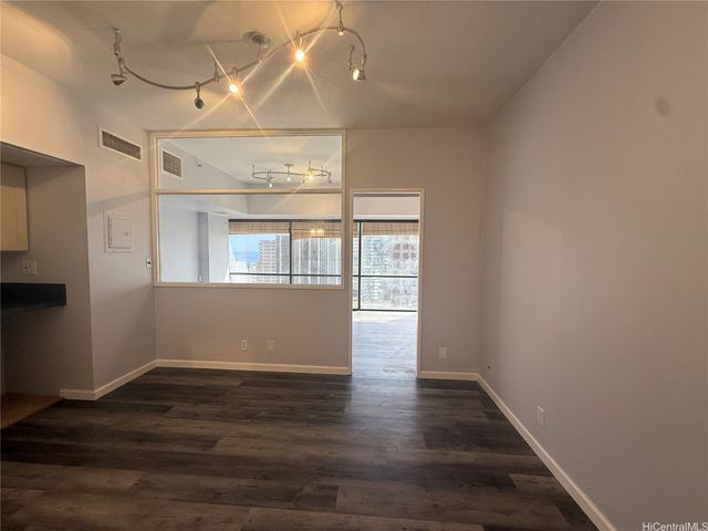 1188 Bishop Street 3212, Honolulu, HI 96813