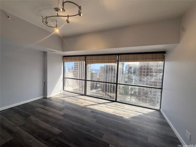 1188 Bishop Street 3212, Honolulu, HI 96813