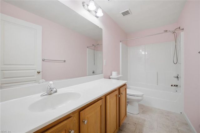 5060 Kings Grant CIR, Suffolk, VA 23434