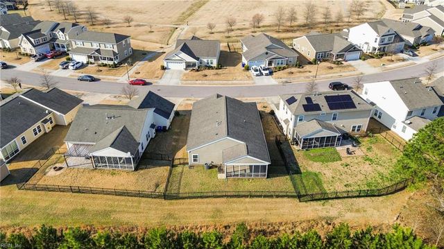 5060 Kings Grant CIR, Suffolk, VA 23434