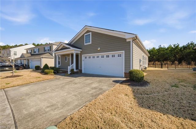 5060 Kings Grant CIR, Suffolk, VA 23434