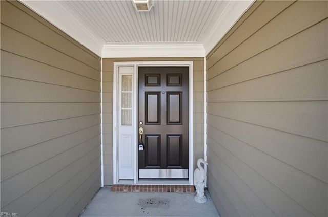 5060 Kings Grant CIR, Suffolk, VA 23434