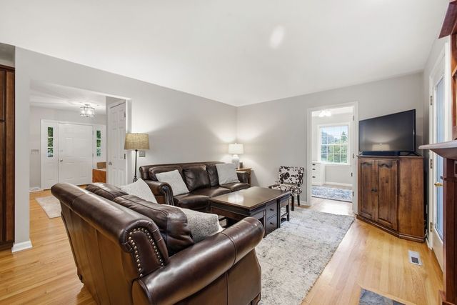 7891 East Ridge Pointe Drive, Manlius, NY 13066