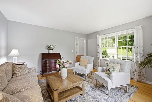7891 East Ridge Pointe Drive, Manlius, NY 13066