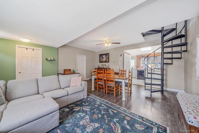 1406 Coates Avenue, Holbrook, NY 11741