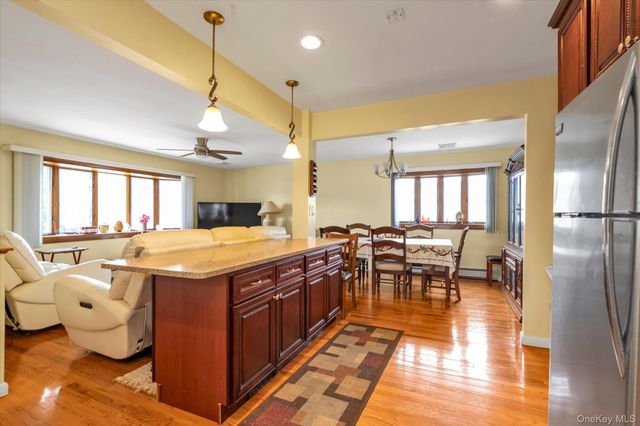 14 Edwards Place, Valley Stream, NY 11580