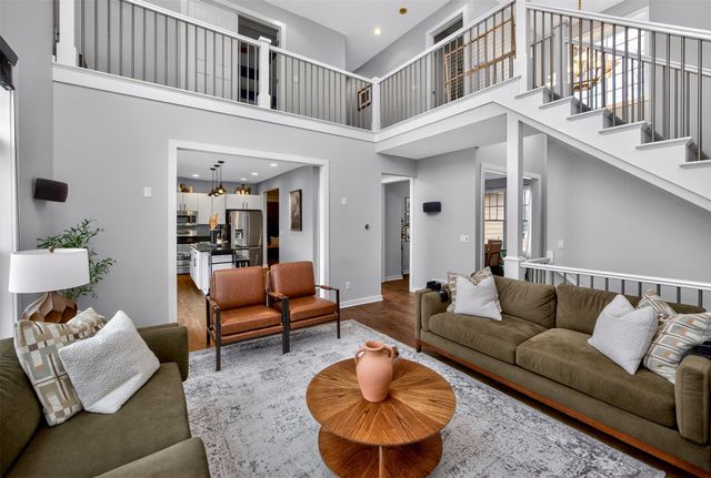 1925 SE Leeann Drive, Waukee, IA 50263