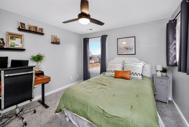 1925 SE Leeann Drive, Waukee, IA 50263