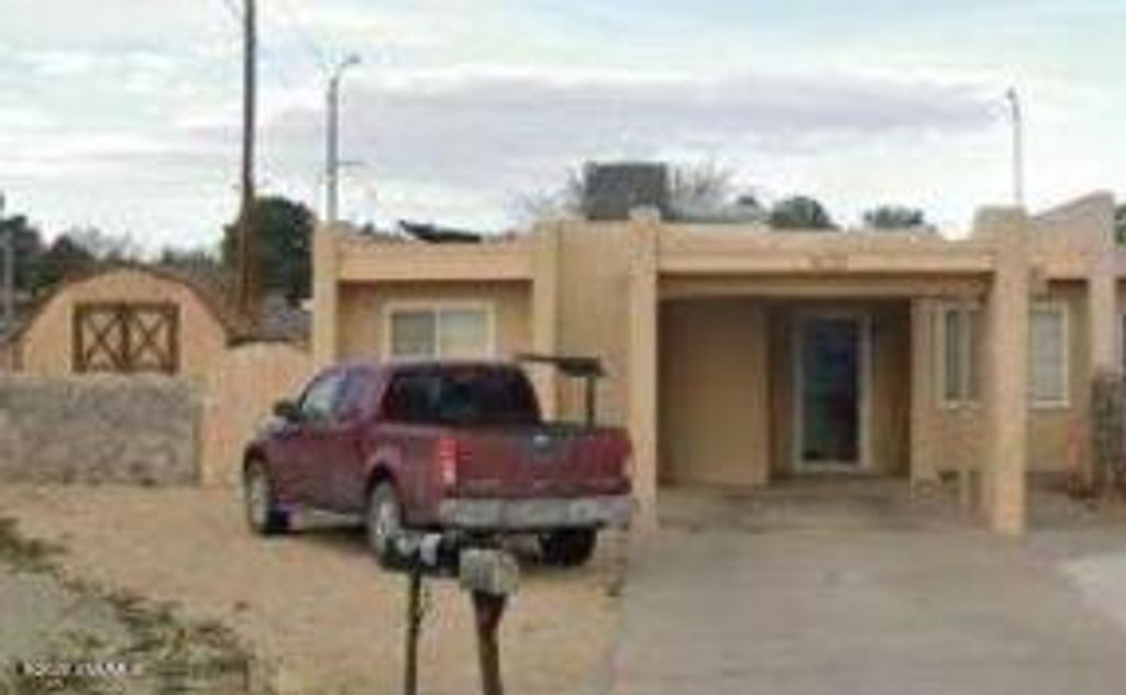 1633 Birch Court, Las Cruces, NM 88001