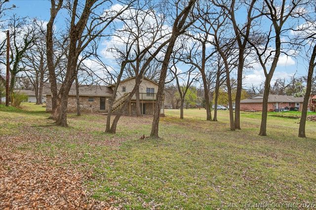 837 Winding Way, Bartlesville, OK 74006