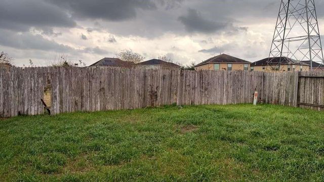 7714 Sunburst Trail Drive, Cypress, TX 77433