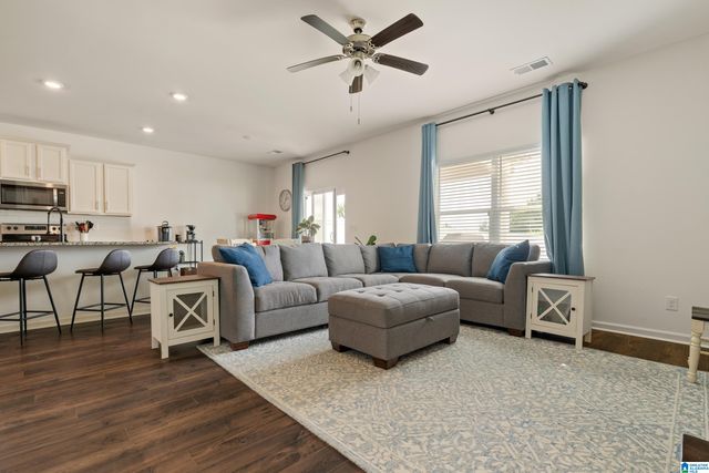 1017 GREENHEAD DRIVE, Alabaster, AL 35007