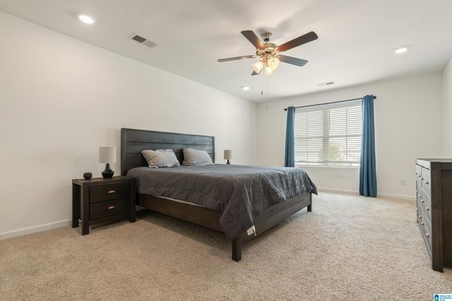 1017 GREENHEAD DRIVE, Alabaster, AL 35007