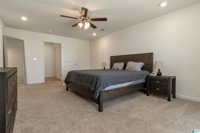 1017 GREENHEAD DRIVE, Alabaster, AL 35007