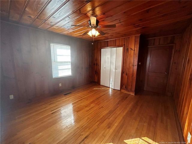 1000 Ivy Road, Fayetteville, NC 28303