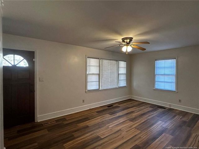 1000 Ivy Road, Fayetteville, NC 28303