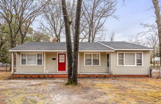 1000 Ivy Road, Fayetteville, NC 28303