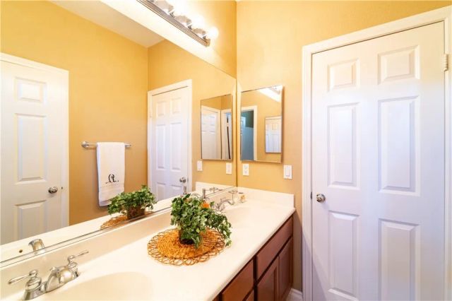 25056 Driftoak, Murrieta, CA 92562