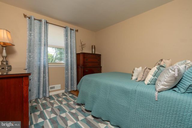 228 WALT WHITMAN BLVD, Cherry Hill, NJ 08003