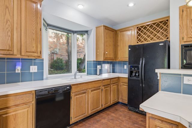 1801 Rolling Ridge Drive, Grapevine, TX 76051