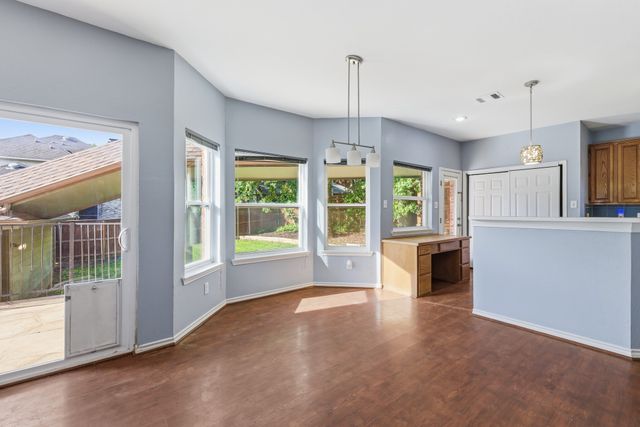 1801 Rolling Ridge Drive, Grapevine, TX 76051