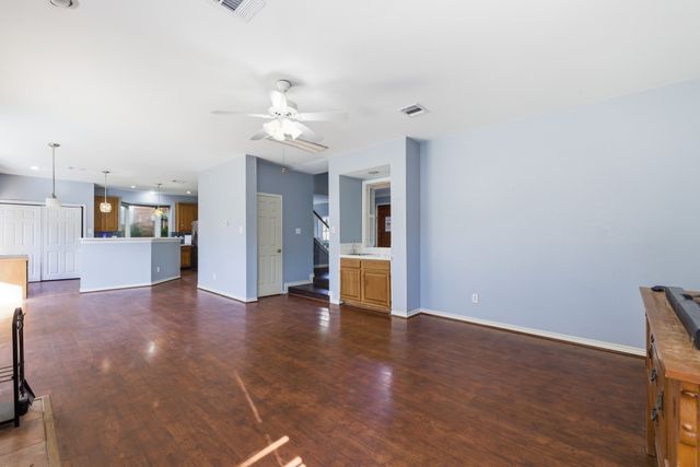 1801 Rolling Ridge Drive, Grapevine, TX 76051