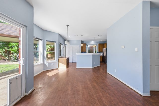 1801 Rolling Ridge Drive, Grapevine, TX 76051