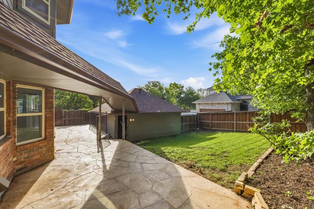 1801 Rolling Ridge Drive, Grapevine, TX 76051