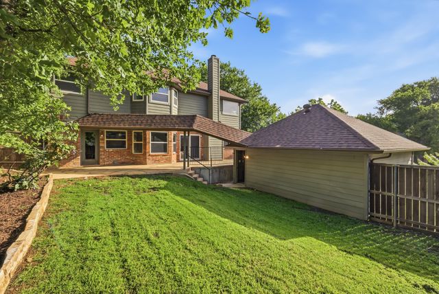 1801 Rolling Ridge Drive, Grapevine, TX 76051