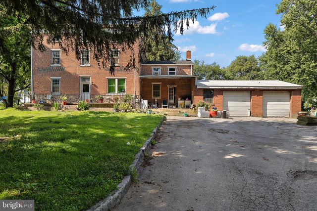 2195 GAP NEWPORT PIKE, Cochranville, PA 19330