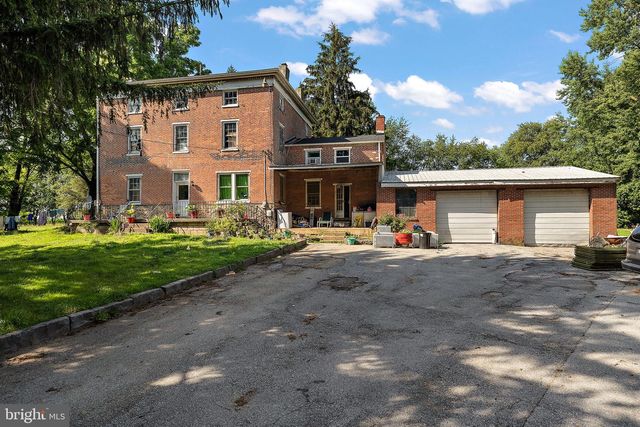 2195 GAP NEWPORT PIKE, Cochranville, PA 19330