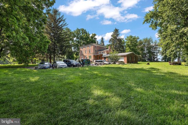 2195 GAP NEWPORT PIKE, Cochranville, PA 19330