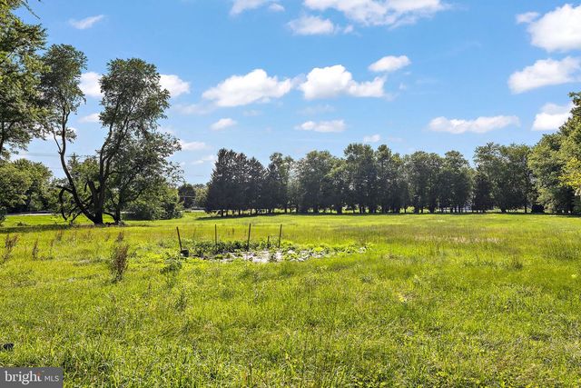 2195 GAP NEWPORT PIKE, Cochranville, PA 19330