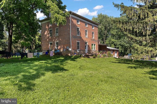 2195 GAP NEWPORT PIKE, Cochranville, PA 19330