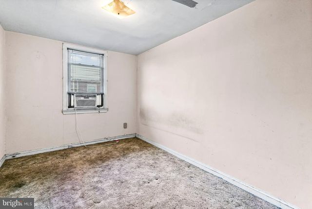 1318 WYCOMBE AVE, Darby, PA 19023