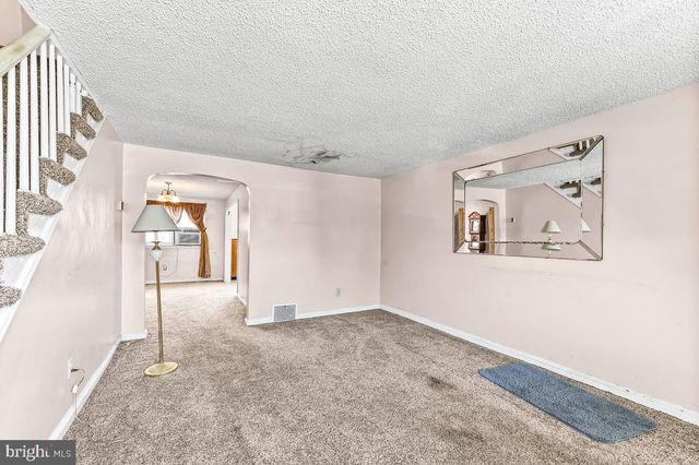 1318 WYCOMBE AVE, Darby, PA 19023