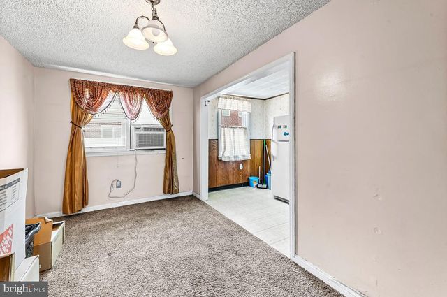 1318 WYCOMBE AVE, Darby, PA 19023