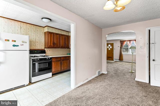 1318 WYCOMBE AVE, Darby, PA 19023