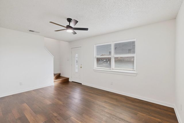 1700 Manor Garden, Greenville, TX 75401