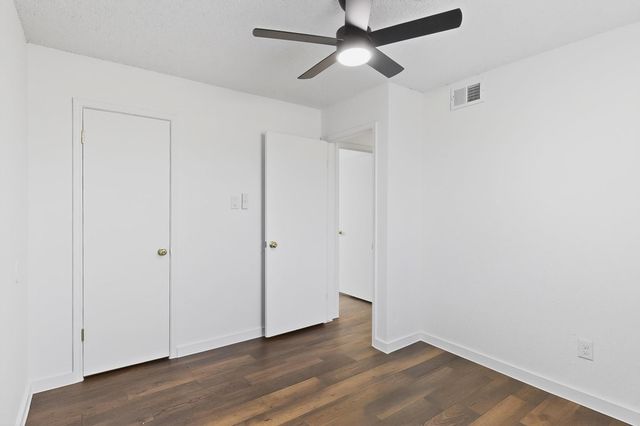 1700 Manor Garden, Greenville, TX 75401