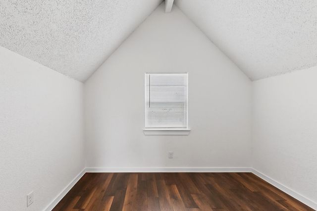 1700 Manor Garden, Greenville, TX 75401