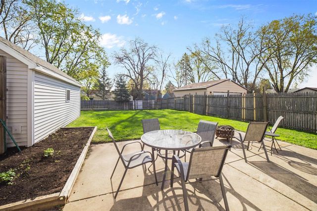921 Cleveland Street, Beloit, WI 53511