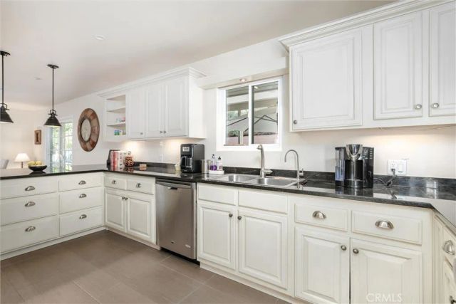 325 Fairview Lane, Paso Robles, CA 93446