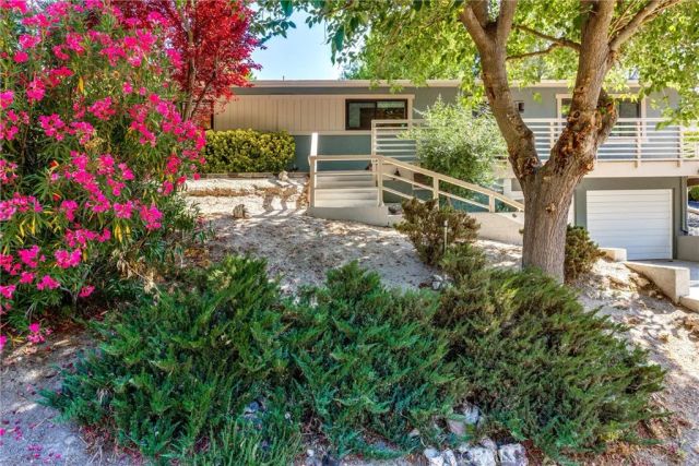 325 Fairview Lane, Paso Robles, CA 93446