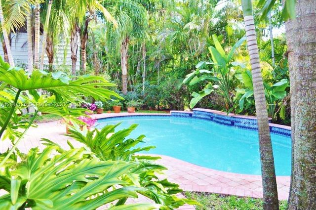 6315 Maynada Street, Coral Gables, FL 33146