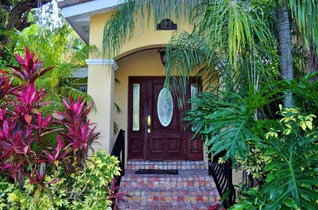 6315 Maynada Street, Coral Gables, FL 33146